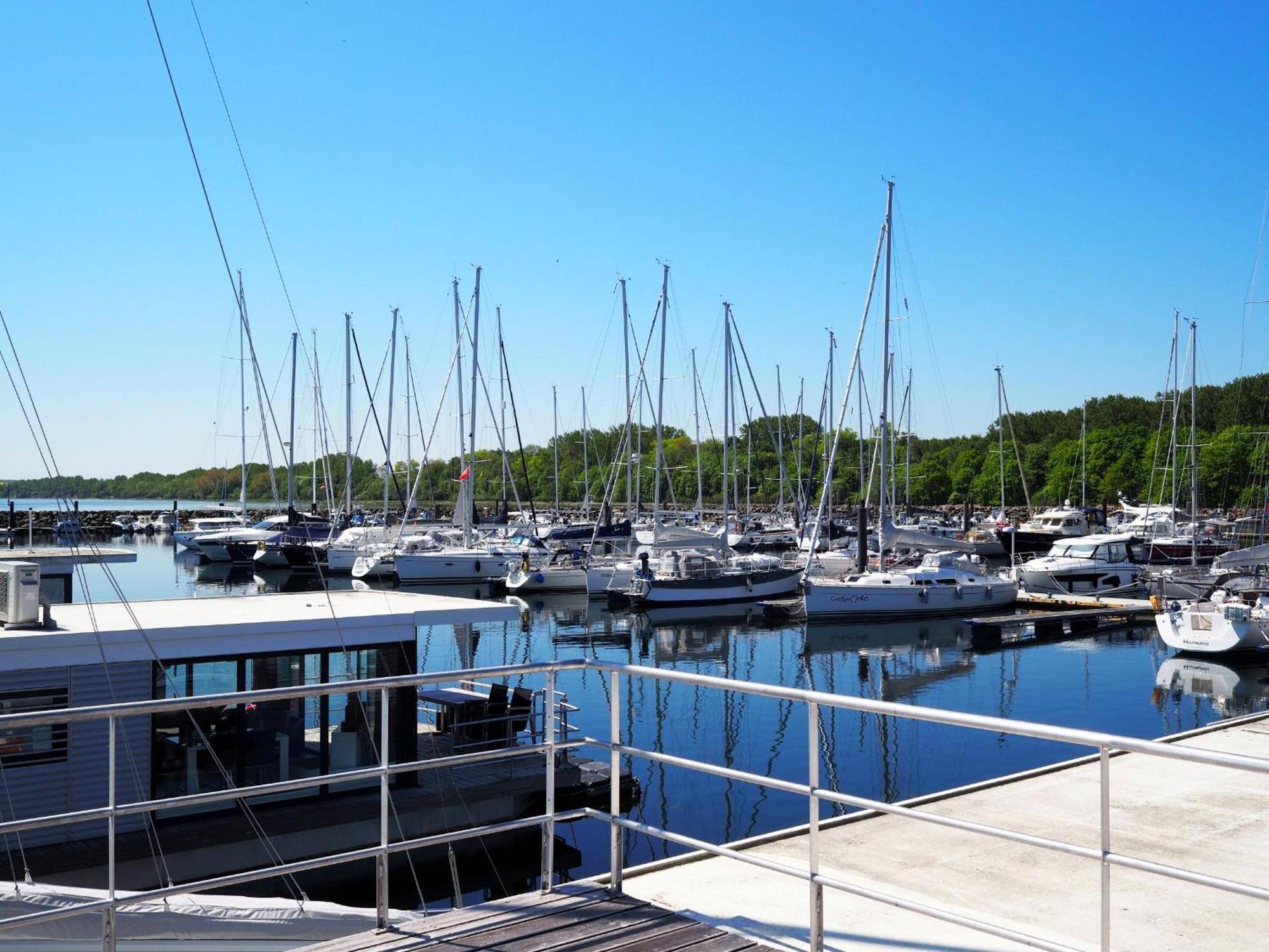 Ostsee Hausboot Boltenhagen - Hausboot Lp1 Exterior photo